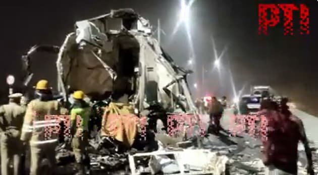 तमिलनाडु के तिरुपत्तूर में दो बसों की टक्कर में 5 लोगों की मौत, करीब 60 लोग जख्मी