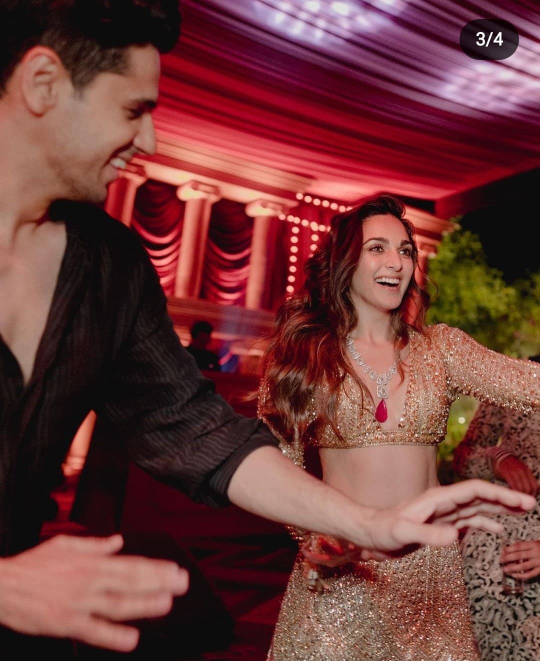 Entertainment News Live: कियारा आडवाणी-सिद्धार्थ मल्होत्रा ने शेयर की संगीत की फोटोज,एक दूसरे संग नाचे कपल