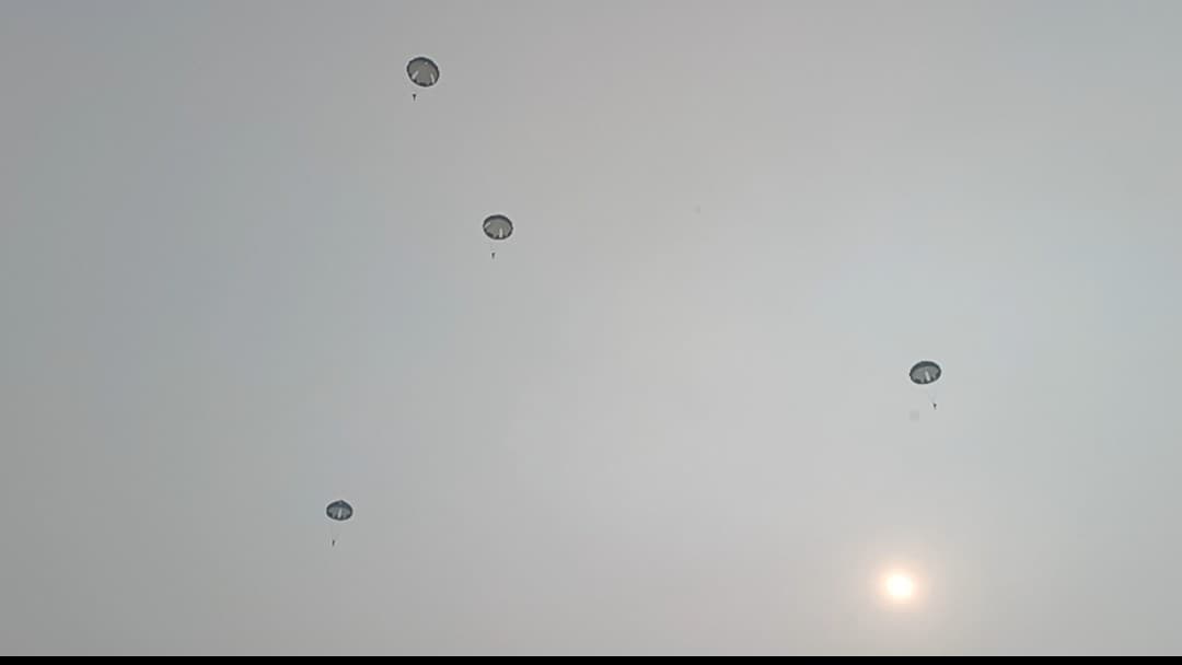 NCC के 42 कैडेट्स की आसमानी छलांग, सेना के जनरल के साथ 1250 फीट की ऊंचाई से किया जंप , गर्ल्स का जोश इज हाई