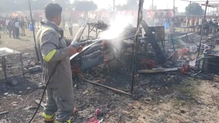 मथुरा पटाखा मार्केट अग्निकांड: किशोर की दिल्ली के एम्स में इलाज के दौरान मौत, अब तक पांच लोगों ने दम तोड़ा