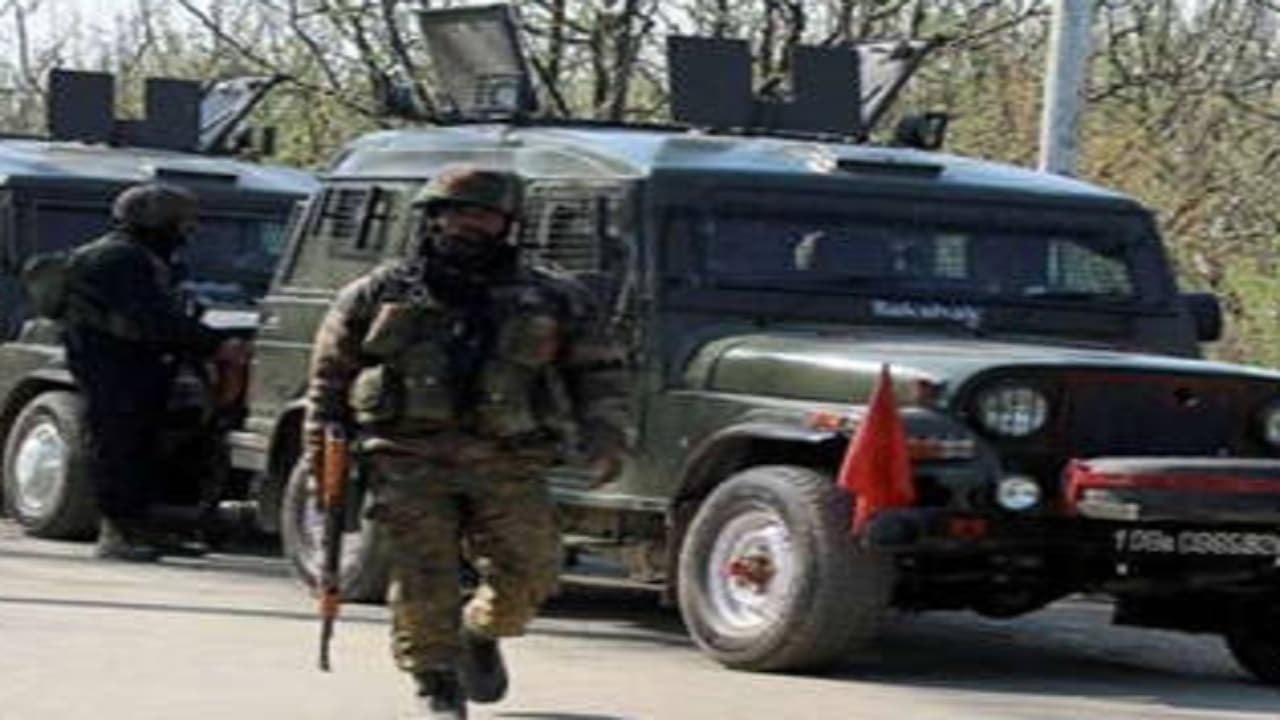 Jammu Kashmir: पुलवामा के नायरा में सुरक्षाबलों की आतंकियों से मुठभेड़, कश्मीर जोन पुलिस ने दी जानकारी