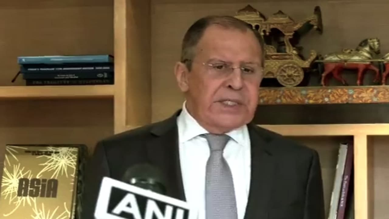 S-400 डील पर बोले रूस के विदेश मंत्री बोले, भारतीय रक्षा क्षमता के लिए यह बेहद अहम S-400 डील पर बोले रूस के विदेश मंत्री बोले, भारतीय रक्षा क्षमता के लिए यह बेहद अहम