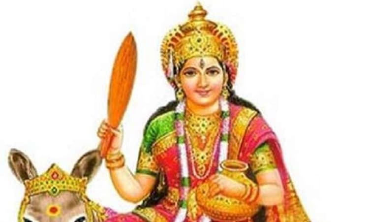 Sheetala Ashtami 2021: आज शीतला अष्टमी व्रत पर पड़ रहे ये सात शुभ मुहूर्त, जानें गोधूलि मुहूर्त में कैसे करें मां शीतला की पूजा, क्या है व्रत विधि कथा व अन्य डिटेल्स