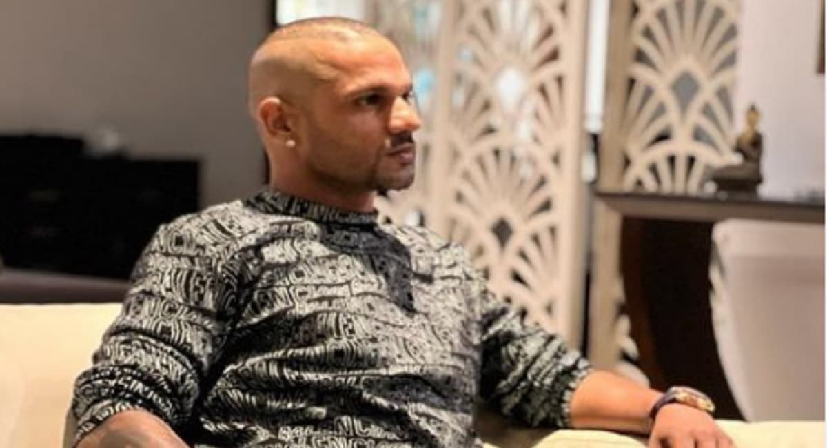 WI vs IND: राहुल द्रविड़ के गंभीर भाषण के बाद शिखर धवन ने ड्रेसिंग रूम में किया धमाल, देखें VIDEO