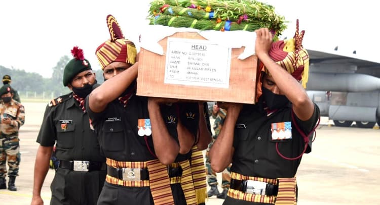 मणिपुर में शहीद श्यामल दास ने बेटी से कहा था- बर्थडे का तोहफा लेकर जल्द आऊंगा, ताबूत में लौटे AR के जवान