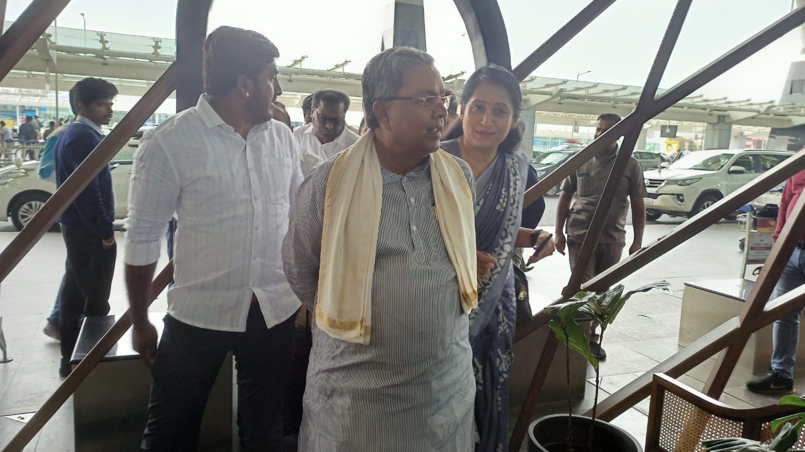 Karnataka Election 2023: कांग्रेस ने 124 उम्मीदवारों की पहली सूची जारी की, सिद्धारमैया वरुणा से लड़ेंगे चुनाव