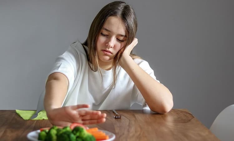 Skipping Breakfast Side Effects: सुबह का नाश्ता छोड़ने वालों में कैल्शियम, विटामिन सी जैसे जरूरी पोषक तत्वों की हो रही कमी, पूरे दिन के डाइट से भी नहीं हो पा रही पूर्ति