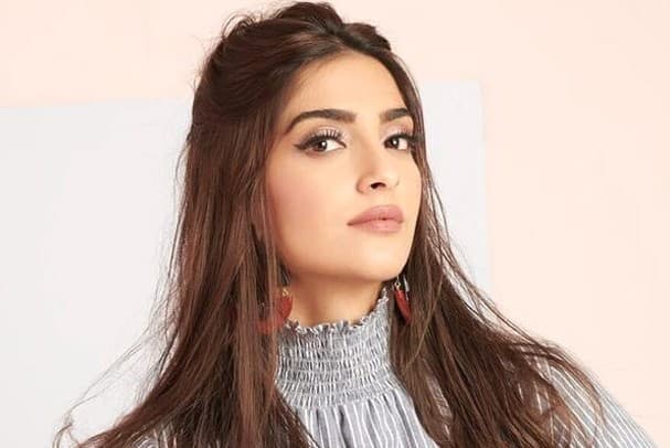 Sonam Kapoor ने अपनी प्रेग्नेंसी की खबरों पर ऐसे दिया जवाब, वायरल हुई एक्ट्रेस की ये पोस्ट