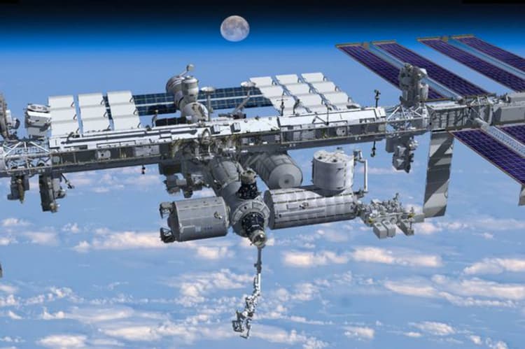 International Space Station : भारत के सिर्फ इन तीन शहरों से आसमां में 6 मिनट के लिए दिखेगा स्पेस सेंटर