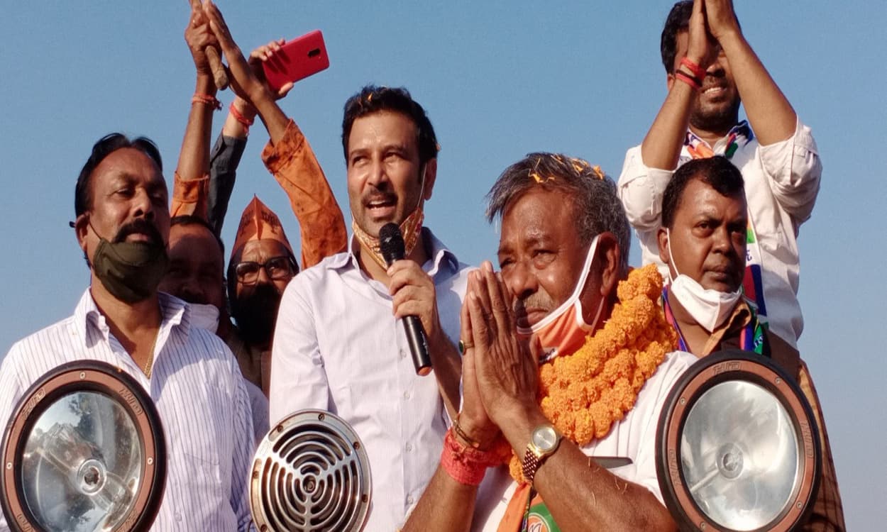 फुसरो में एनडीए प्रत्याशी के पक्ष में भी निकली पदयात्रा, सुदेश बोले- राजग ही जनता के अरमानों को करेगा पूरा