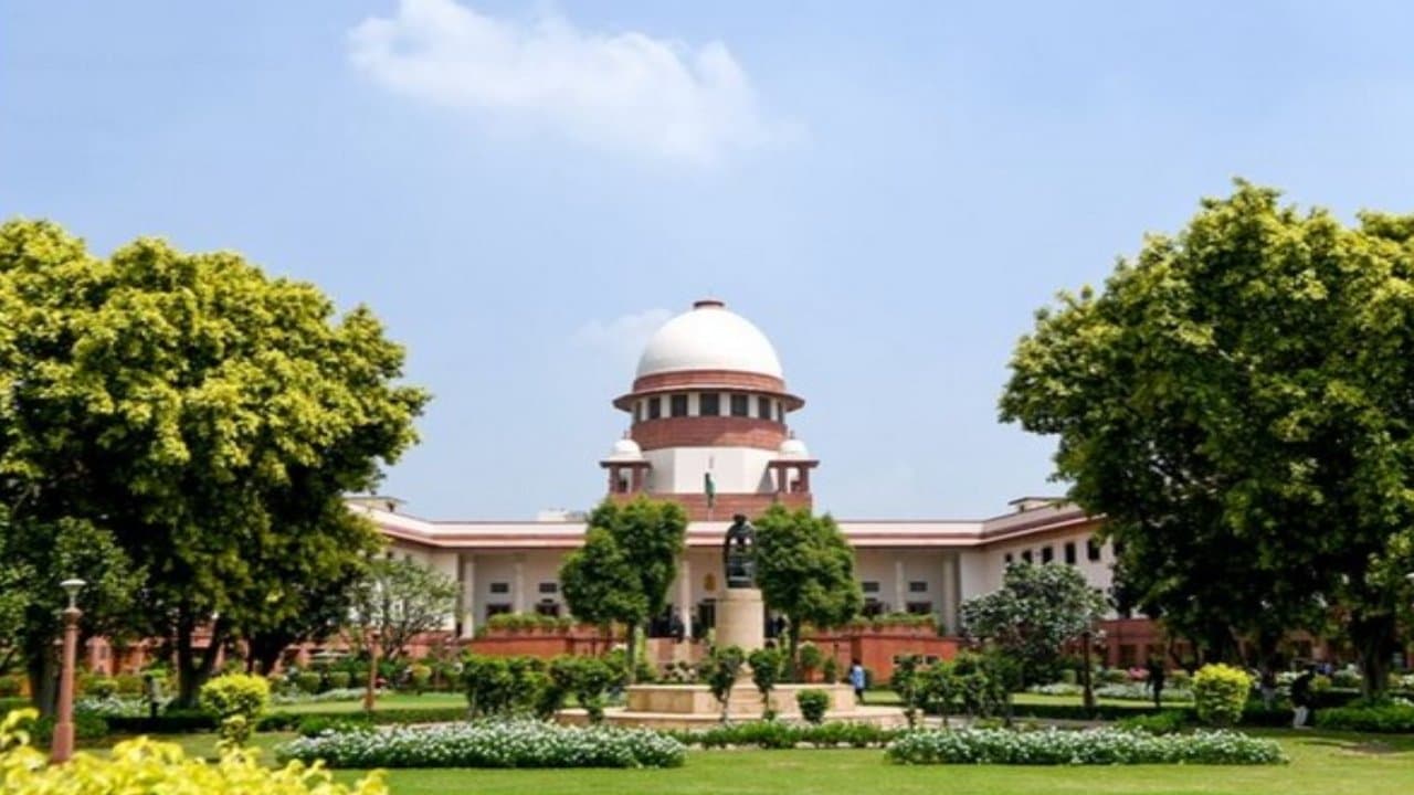 दिल्ली कोचिंग हादसा: सुप्रीम कोर्ट ने लिया स्वत: संज्ञान, कहा- ‘डेथ चैंबर्स’ हैं ये कोचिंग संस्थान