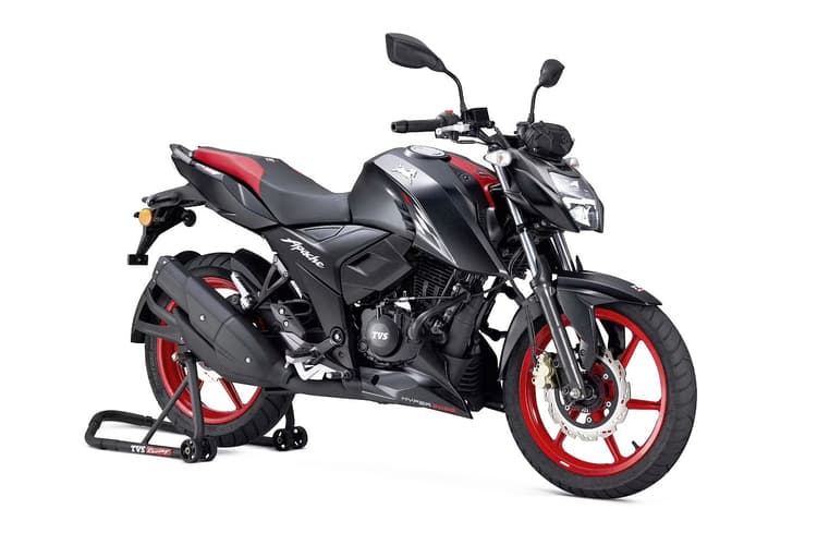 Pulsar से लेकर Apache तक ये बाइक्स हैं कॉलेज स्टूडेंट्स के लिए बेस्ट