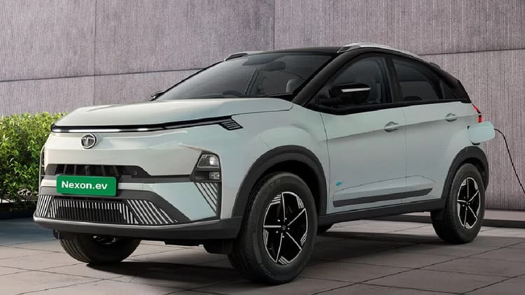TATA की इस इलेक्ट्रिक SUV की बढ़ी ठसक! बुकिंग में ही दिख रहा दबदबा, माइलेज 465km