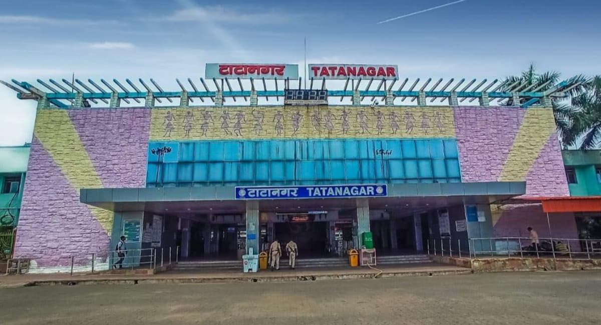 Jharkhand Crime News : рдЯрд╛рдЯрд╛рдирдЧрд░ рд░реЗрд▓рд╡реЗ рд╕реНрдЯреЗрд╢рди рд╕реЗ рдмрдЪреНрдЪреА рдХреЗ рдЕрдкрд╣рд░рдг рдХреА рдЬрд╛рдирдХрд╛рд░реА рджреЗрдиреЗ рд╡рд╛рд▓реЗ рдХреЛ рдорд┐рд▓реЗрдЧрд╛ рдЗрдирд╛рдо