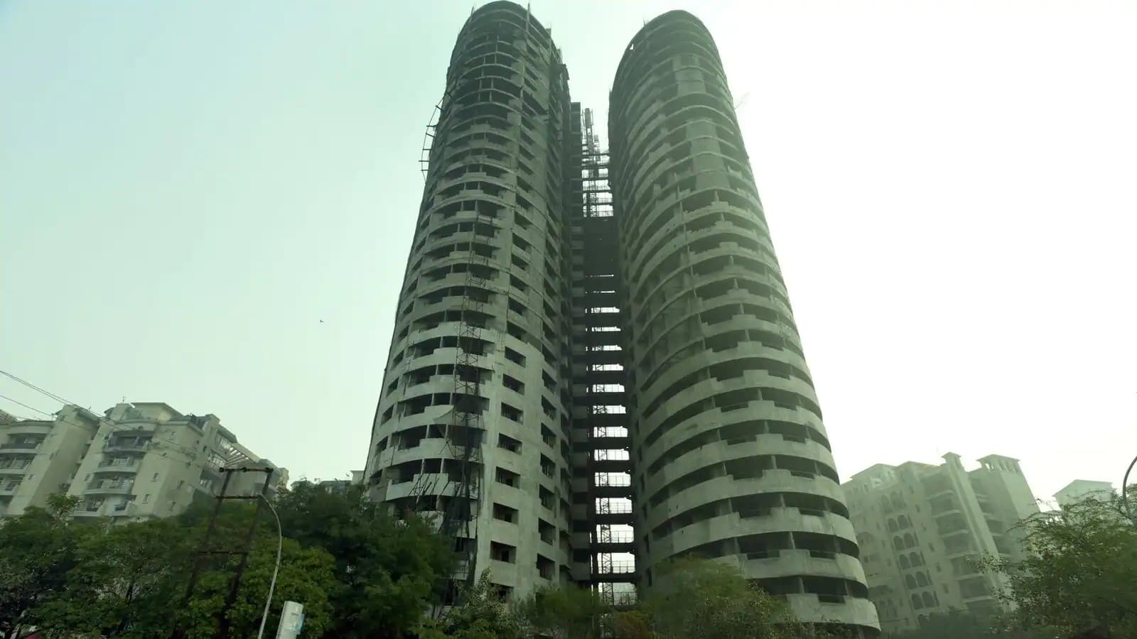 Twin Tower: ट्विन टावर गिराने से किसे मिली सजा ? क्या अधूरे प्रोजेक्ट्स को पूरा कर पाएगी सुपरटेक Twin Tower: ट्विन टावर गिराने से किसे मिली सजा ? क्या अधूरे प्रोजेक्ट्स को पूरा कर पाएगी सुपरटेक