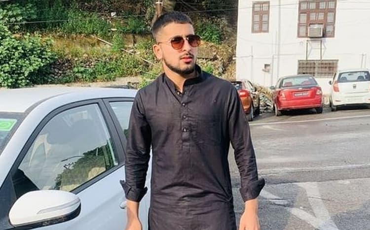 IPL 2021: दसवीं ड्रॉप आउट कैसे बना सबसे तेज गेंदबाज? जानें जम्मू-कश्मीर के उमरान मलिक के बारे में