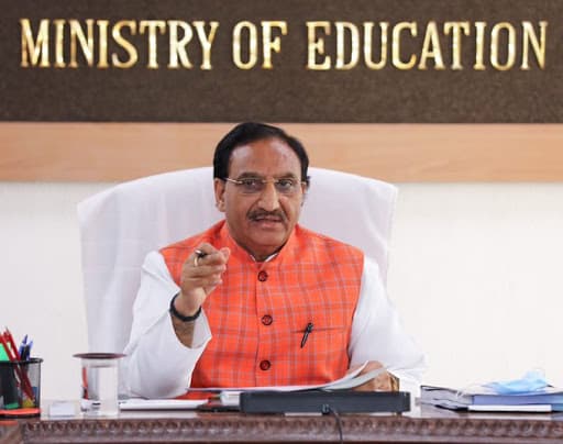 Ramesh Pokhriya ने IIT और अन्य उच्च शिक्षण संस्थानों से Corona प्रबंधन को लेकर की चर्चा, नई राष्ट्रीय शिक्षा नीति के बारे में कही ये बात