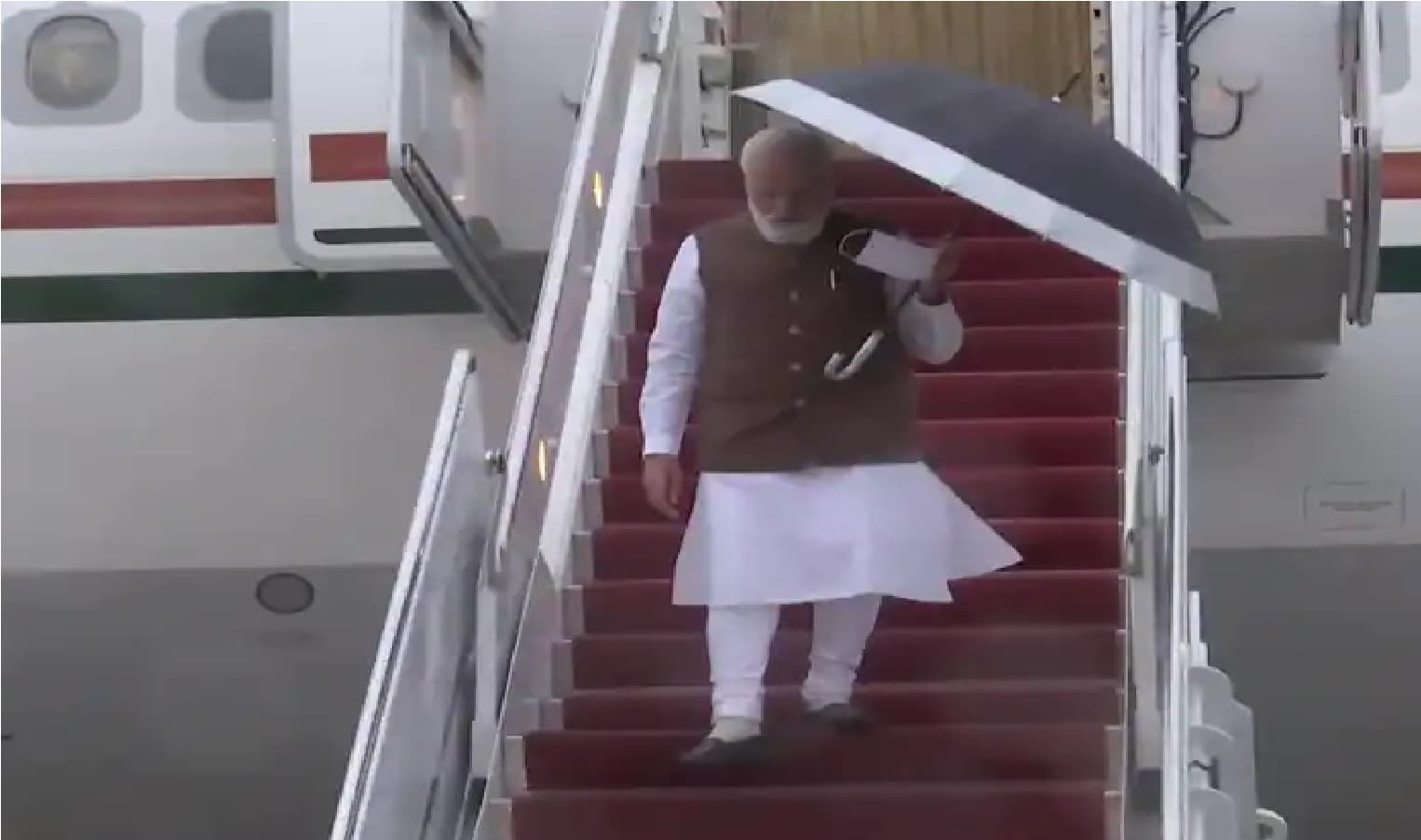 Madhya Pradesh: निर्माण कार्य के दौरान मिले मुगल-काल के सिक्के, ग्रामीणों ने आपस में बांटा, शिकायत दर्ज