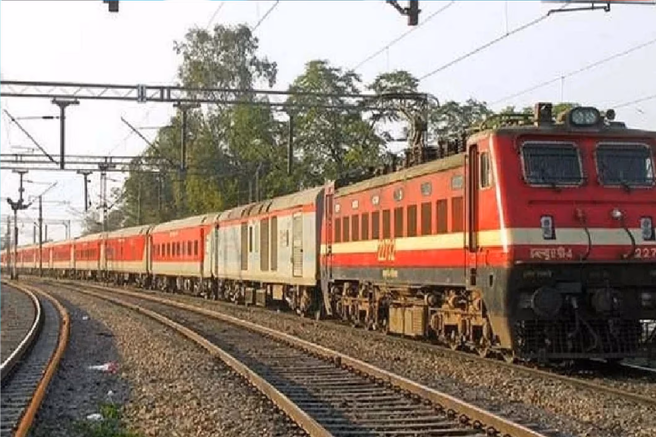 परीक्षा में हो रही थी देरी तो किया ट्वीट, तेज हुई ट्रेन हो गयी रफ्तार