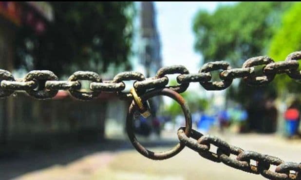 Gujarat Night Curfew Extended : गुजरात के इन 8 शहरों में 28 अगस्त तक बढ़ा नाइट कर्फ्यू, देखें गाइडलाइंस