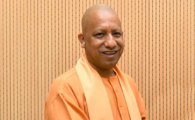UP News: बिना मान्यता के चल रहे 8848 मदरसे होंगे बंद, SIT की रिपोर्ट पर हो रहा मंथन UP News: बिना मान्यता के चल रहे 8848 मदरसे होंगे बंद, SIT की रिपोर्ट पर हो रहा मंथन
