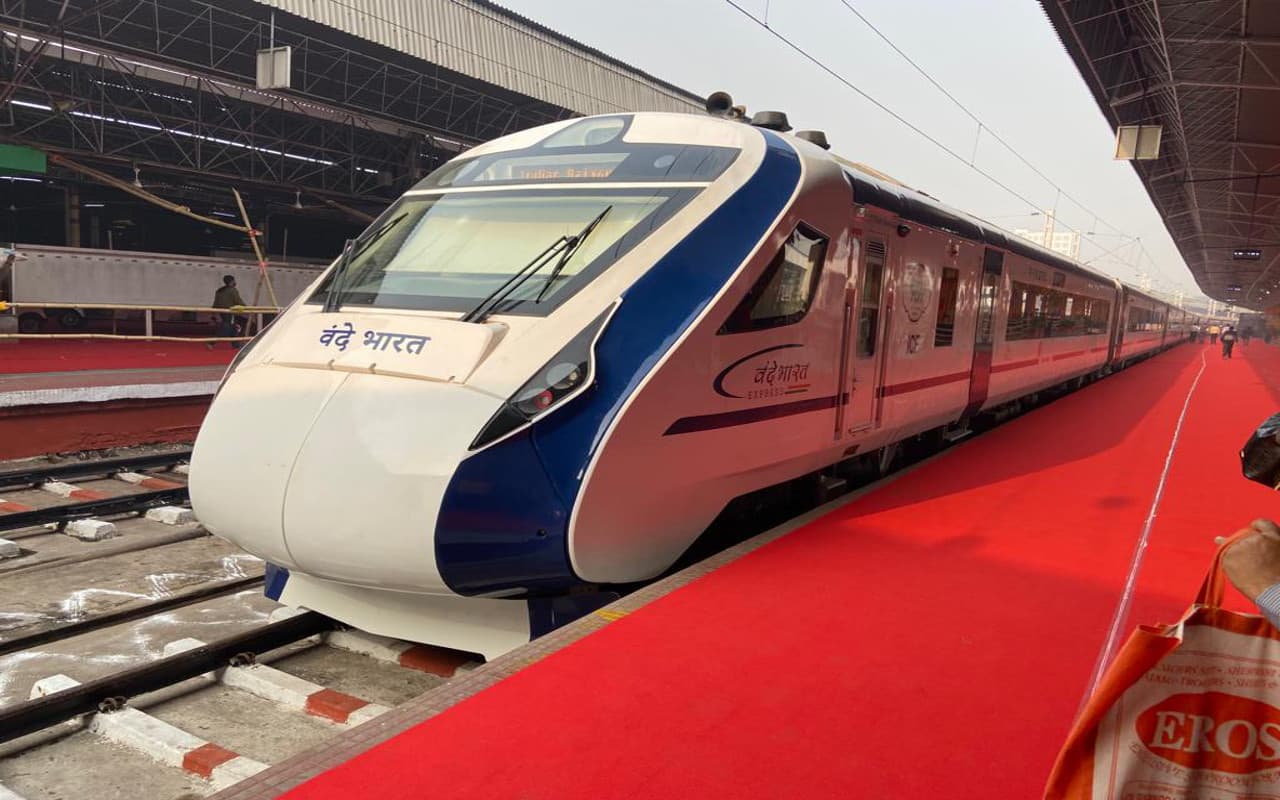 Railways News: झारखंड वासियों को वंदे भारत ट्रेन की मिलेगी सौगात, रांची से हावड़ा के बीच दौड़ेगी ट्रेन-18