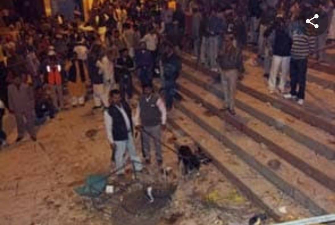 Varanasi Serial Blast: सपा ने कभी आतंकी वलीउल्लाह को राहत देने का बनाया था प्लान, आज हुआ फांसी का ऐलान