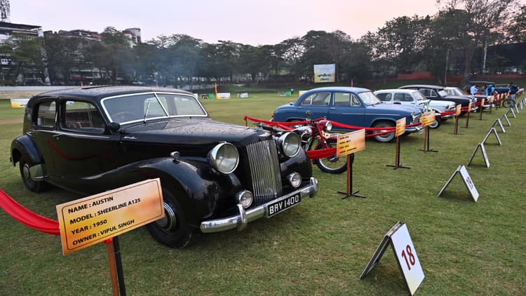 Jharkhand news: टाटा स्टील की ओर से विंटेज एंड क्लासिक कार एवं बाइक रैली, विलुप्त होती इन वाहनों को देखिए