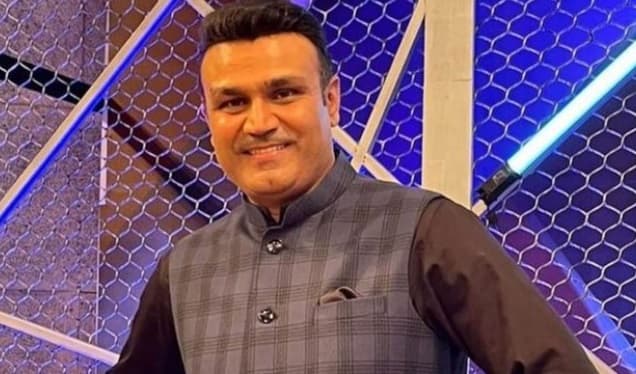 IND vs ENG: विराट कोहली के डांस पर वीरेंद्र सहवाग ने किया भद्दा कमेंट, फैन्स ने कहा- कमेंट्री से बाहर करो IND vs ENG: विराट कोहली के डांस पर वीरेंद्र सहवाग ने किया भद्दा कमेंट, फैन्स ने कहा- कमेंट्री से बाहर करो