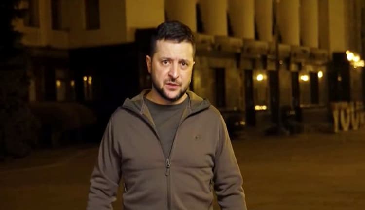 वोलोदिमीर जेलेंस्की ने रूस के साथ बातचीत के दिए संकेत, कहा - यूक्रेन की शर्तों पर होगी शांति वार्ता