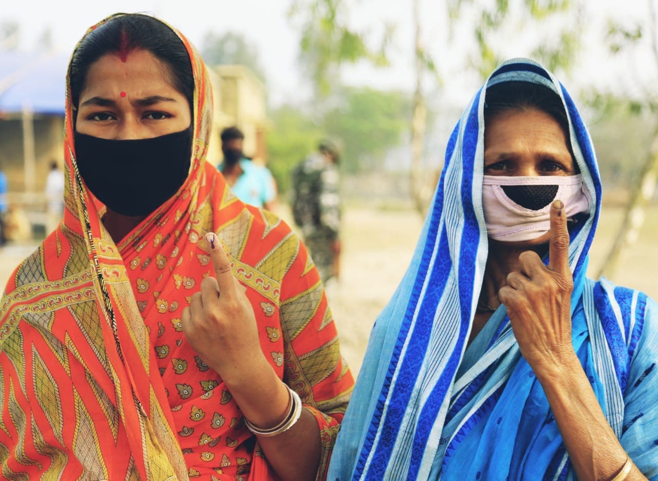 Bengal Chunav 2021 Phase 4: दक्षिण 24 परगना की इन 6 सीटों पर निर्णायक भूमिका में होंगी महिलाएं Bengal Chunav 2021 Phase 4: दक्षिण 24 परगना की इन 6 सीटों पर निर्णायक भूमिका में होंगी महिलाएं