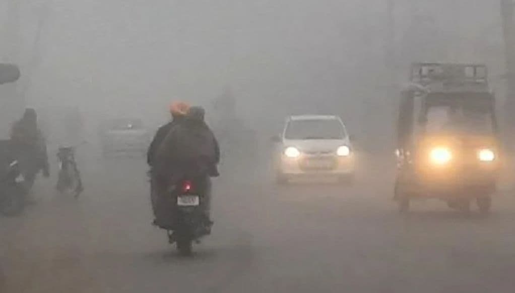 Jharkhand Weather Forecast: झारखंड में 3-4 डिग्री तक गिरेगा तापमान, जानें रांची का कैसा रहेगा मौसम