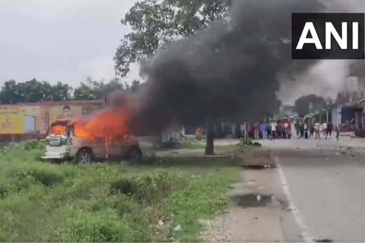 पश्चिम बंगाल पंचायत चुनाव के बाद उत्तर दिनाजपुर में फिर हिंसा, आगजनी