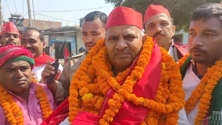 UP Election: सपा ने कैराना के कई बूथों को बताया संवेदनशील, आयोग से की पैरामिलिट्री फोर्स लगाने की मांग