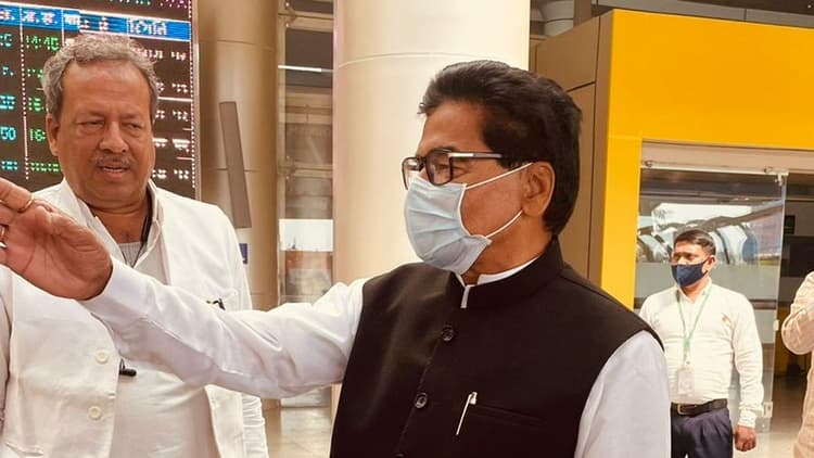 अखिलेश यादव-ममता बनर्जी का तीन मार्च को वाराणसी दौरा, तैयारियों का जायजा लेने पहुंचे राष्ट्रीय महासचिव