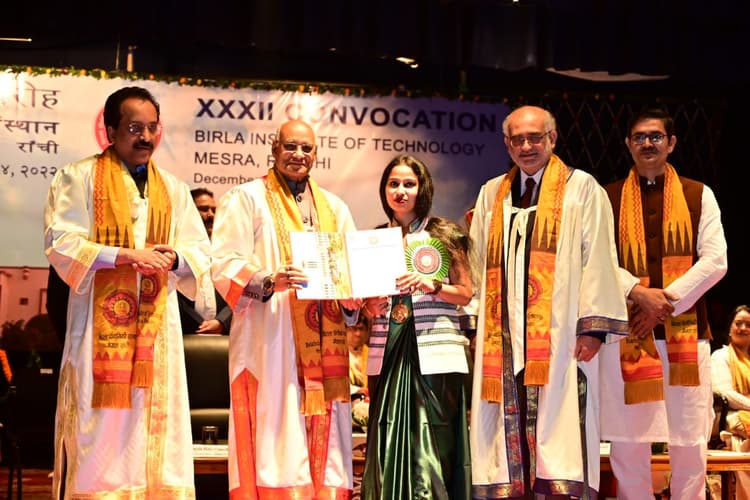 BIT Mesra 32ndConvocation: 1532 छात्रों को मिली डिग्री, राज्यपाल बोले- स्टूडेंट्स बन सकते हैं जॉब क्रिएटर