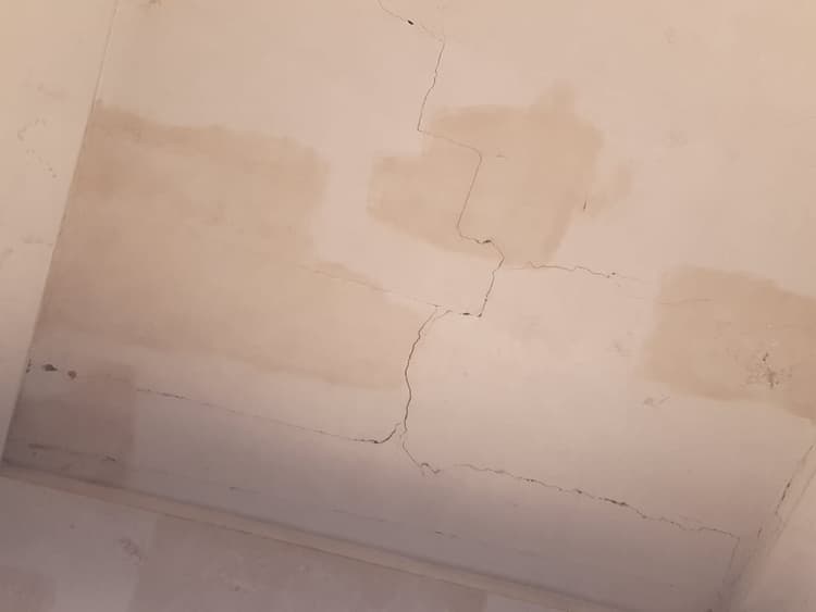 G20 Summit: आगरा किले के दीवान-ए-आम में आईं दरारें, जांच में जुटी एक्सपर्ट कमेटी की टीम