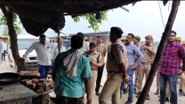 अलीगढ़: दो पक्षों के बीच बचाव करना पड़ा भारी, शख्स की गोली मार कर हत्या, छुट्टी लेकर घर लौटा था मृतक