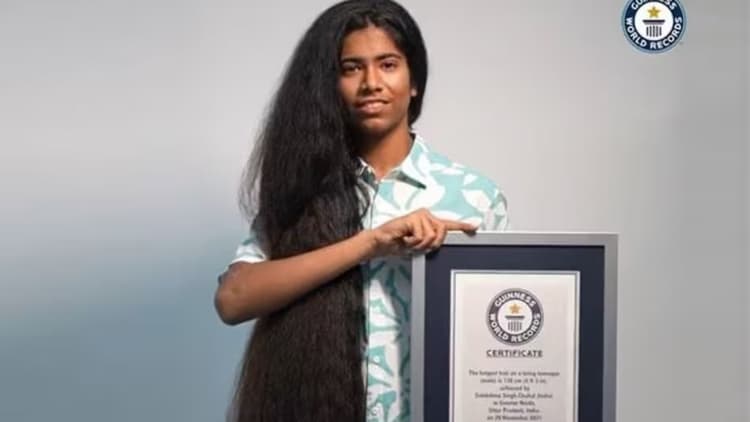 ग्रेटर नोएडा के सिदकदीप का नाम गिनीज वर्ल्ड रिकॉर्ड में हुआ दर्ज, उनके बालों की लंबाई है 4 फीट 9.5 इंच