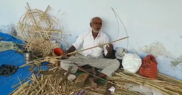 अलीगढ़: दहन से पूर्व हंसेगा रावण-घूमेगी गर्दन और दिखेगी सोने की लंका, मुस्लिम परिवार ने खास तरह से किया तैयार