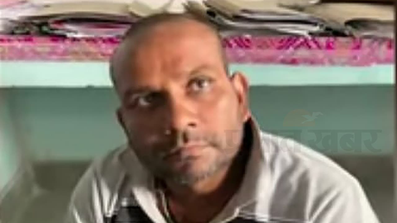 कटिहार का आतंक कुख्यात मोहन ठाकुर जसीडीह से गिरफ्तार, 3 दर्जन से ज्यादा हत्या और रंगदारी के मामले का है आरोपी