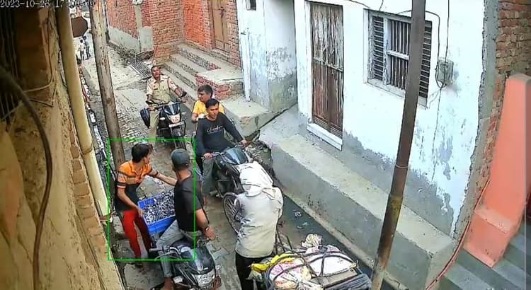 अलीगढ़: गालीबाज दरोगा का वीडियो हुआ वायरल, एसएसपी ने दिये जांच के आदेश, जानें पूरा मामला