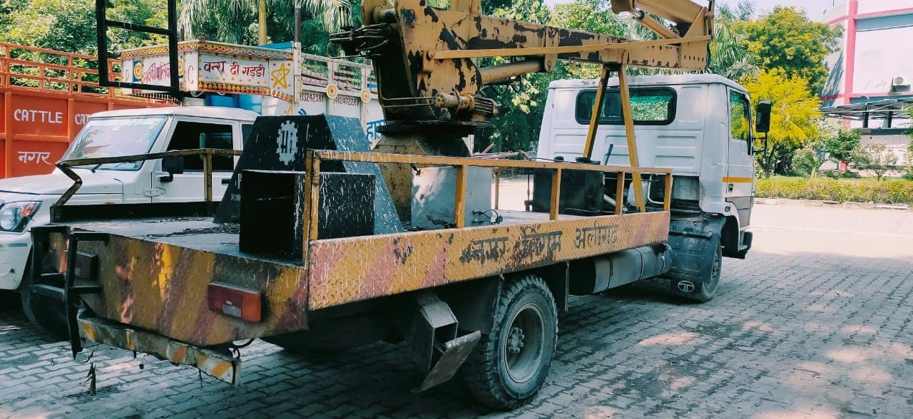 पटना नगर निगम के वाहन दौड़ रहे बिना नंबर के, दुर्घटना होने पर ट्रेस करना मुश्किल