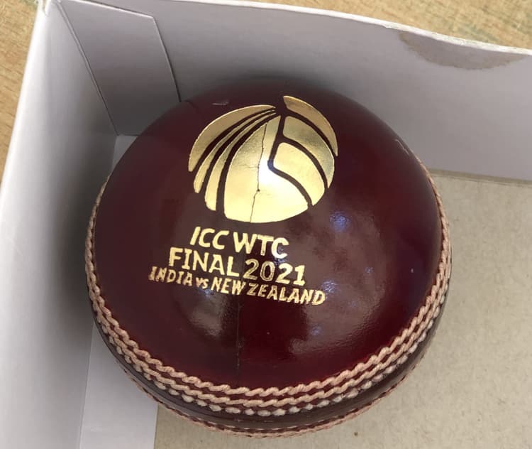 WTC Final 2021 : इस खास गेंद से खेला जाएगा वर्ल्ड टेस्ट चैंपियनशिप का फाइनल मुकाबला, पहली तसवीर जारी