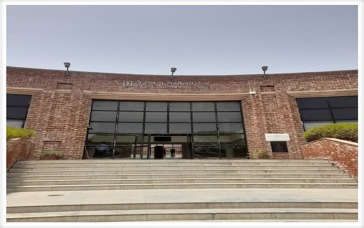 JNUEE 2022 Admit Card: जेएनयूईई 2022 एडमिट कार्ड जारी, यहां से डाउनलोड करें हॉल टिकट- jnuexams.nta.ac.in