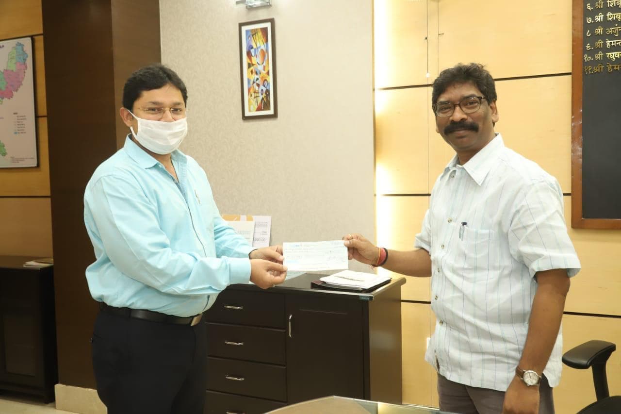 Coronavirus in Jharkhand: मुक्ति संस्था ने मुख्यमंत्री राहत कोष में दिया एक लाख रुपये का दान