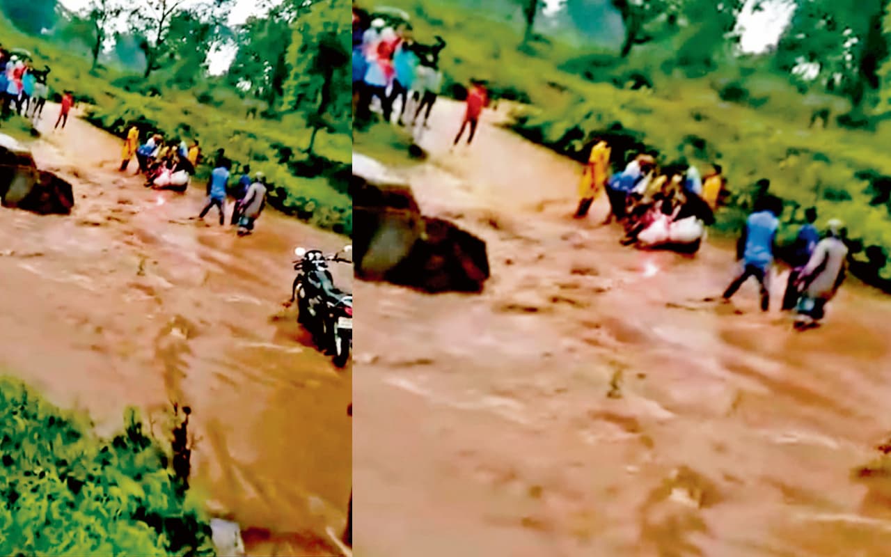 दुमका : राजकीय जनजातीय हिजला मेला महोत्सव 2024 की तैयारियों जोरों पर, उपायुक्त ने दिए ये निर्देश