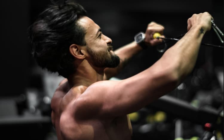 AS04: बड़े एक्शन की तैयारी में आयुष शर्मा, शेयर किया जबरदस्त वर्कआउट सेशन! फैंस बोले- क्या इरादा है आपका?