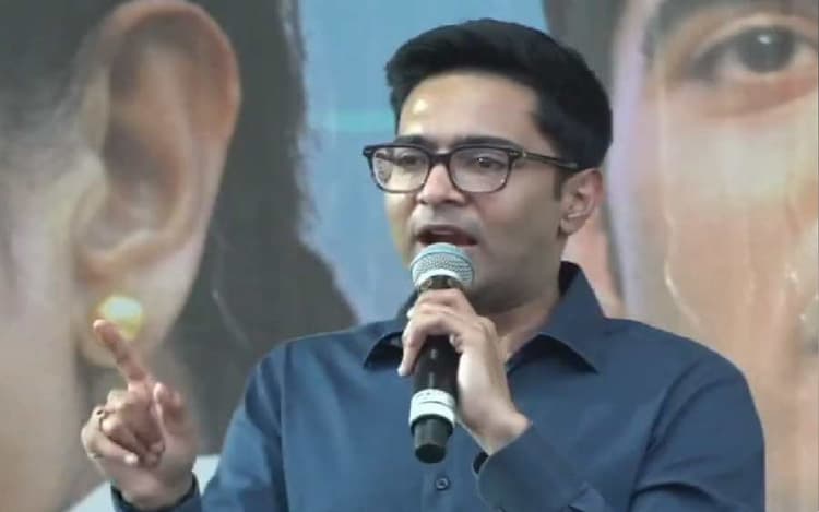 बंगाल : अभिषेक बनर्जी ने शुभेंदु के गढ़ में भरी हुंकार कहा,अगर कोई धमकी दे तो करे मुझे फोन