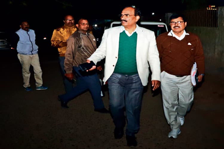 ACB रांची की जमशेदपुर में बड़ी कार्रवाई, रजिस्ट्री ऑफिस पहुंच जमीन गड़बड़ी की जांच की